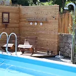 Nina's With Pool & Sauna Access, Alpenluxus Collection Vakantiehuis