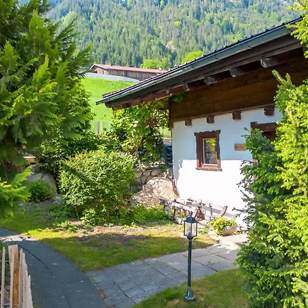 Nina's With Pool & Sauna Access, Alpenluxus Collection Дом отдыха *